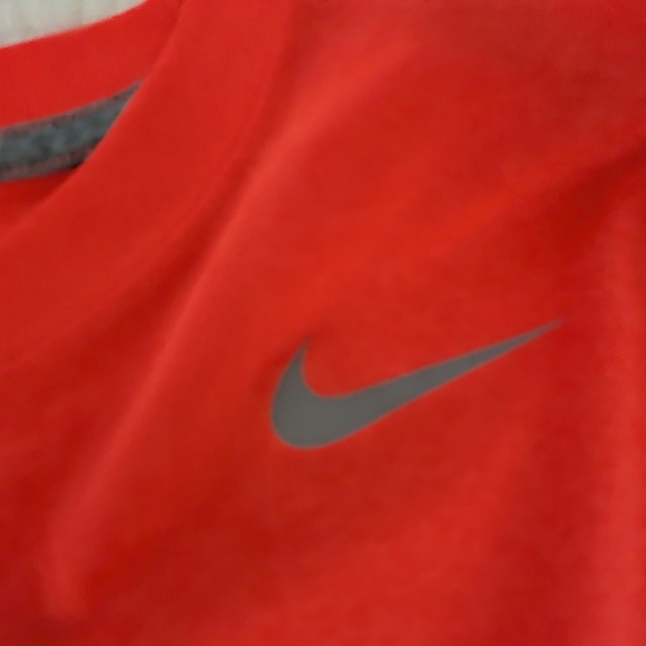 Nike Dri-Fit long-sleeved orange pullover crewneck workout top Women's Sz M - Picture 4 of 12